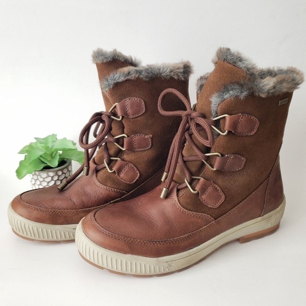 Tara M. Wilson Fur Lined Brown Leather Lace-up Boots Size 7 Waterproof - Picture 3 of 8